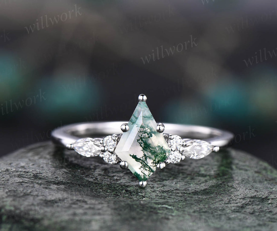 Vintage kite cut green moss agate engagement ring set 14k rose gold marquise cut moissanite ring for women unique bridal wedding ring set