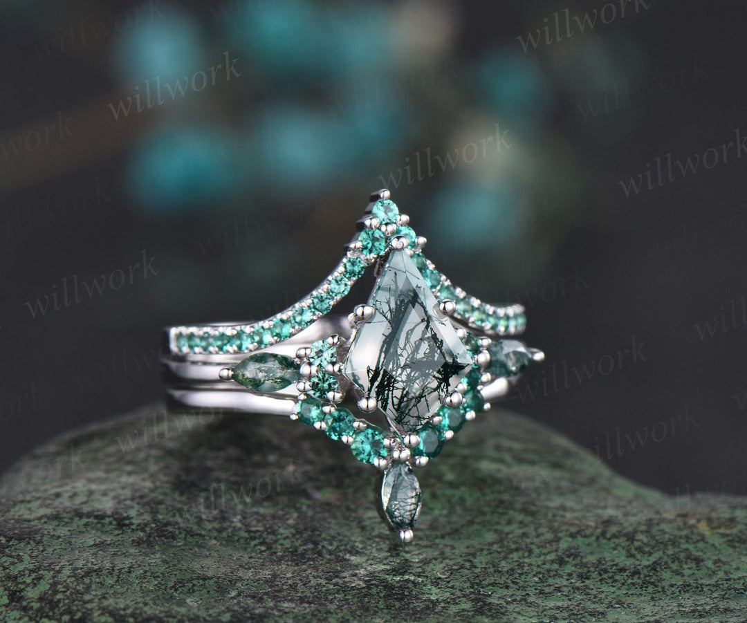 Kite cut green moss agate engagement ring white gold stacking vintage emerald wedding bridal ring set women gemstone jewelry