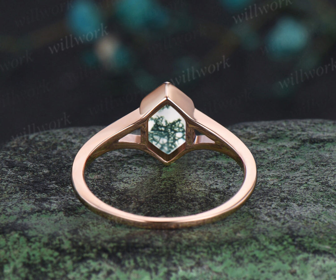 Long hexagon cut green moss agate engagement ring rose gold bezel split shank three stone floral emerald wedding anniversary ring women